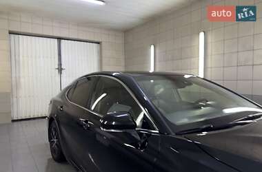 Седан Toyota Camry 2022 в 