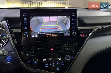Седан Toyota Camry 2022 в 