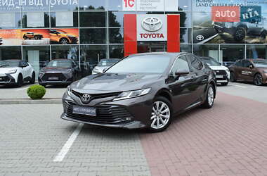 Седан Toyota Camry 2020 в 