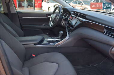 Седан Toyota Camry 2020 в 