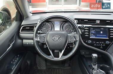 Седан Toyota Camry 2020 в 