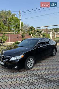 Седан Toyota Camry 2010 в Ананьеве