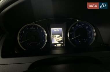 Седан Toyota Camry 2017 в 