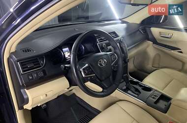 Седан Toyota Camry 2017 в 