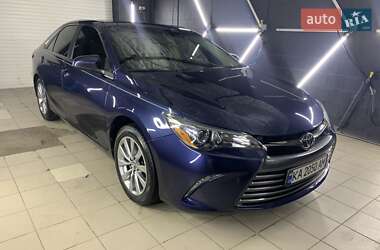 Седан Toyota Camry 2017 в 