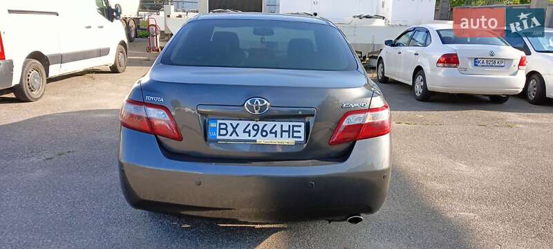 Седан Toyota Camry 2007 в Києві