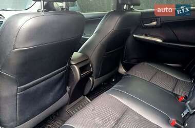 Седан Toyota Camry 2014 в 