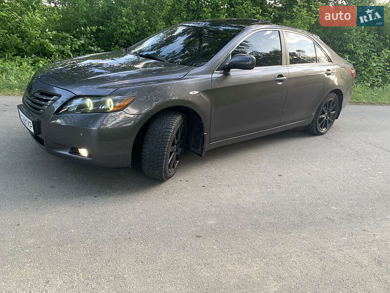 Седан Toyota Camry 2007 в 