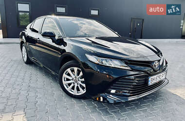 Седан Toyota Camry 2020 в Одесі