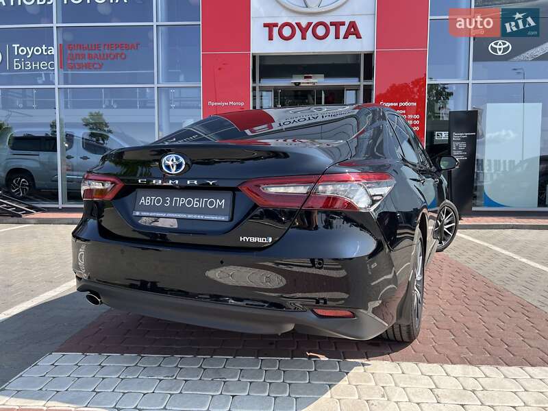 Седан Toyota Camry 2024 в Вінниці