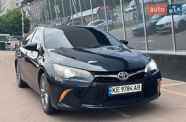 Седан Toyota Camry 2015 в Киеве