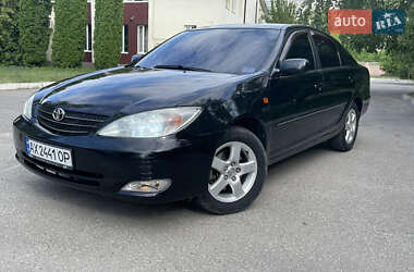 Седан Toyota Camry 2002 в Чугуеве