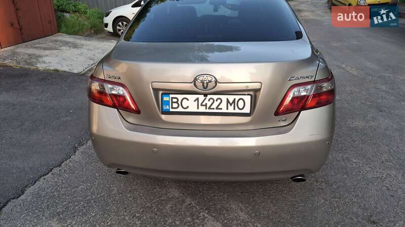 Седан Toyota Camry 2008 в Львові