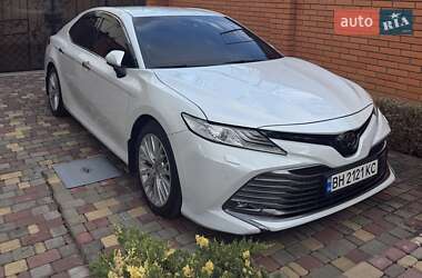 Седан Toyota Camry 2020 в Одессе