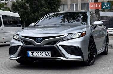Седан Toyota Camry 2021 в Днепре