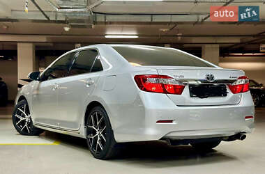 Седан Toyota Camry 2011 в 