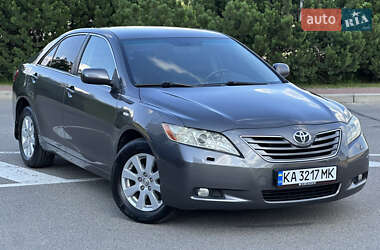 Седан Toyota Camry 2006 в Києві