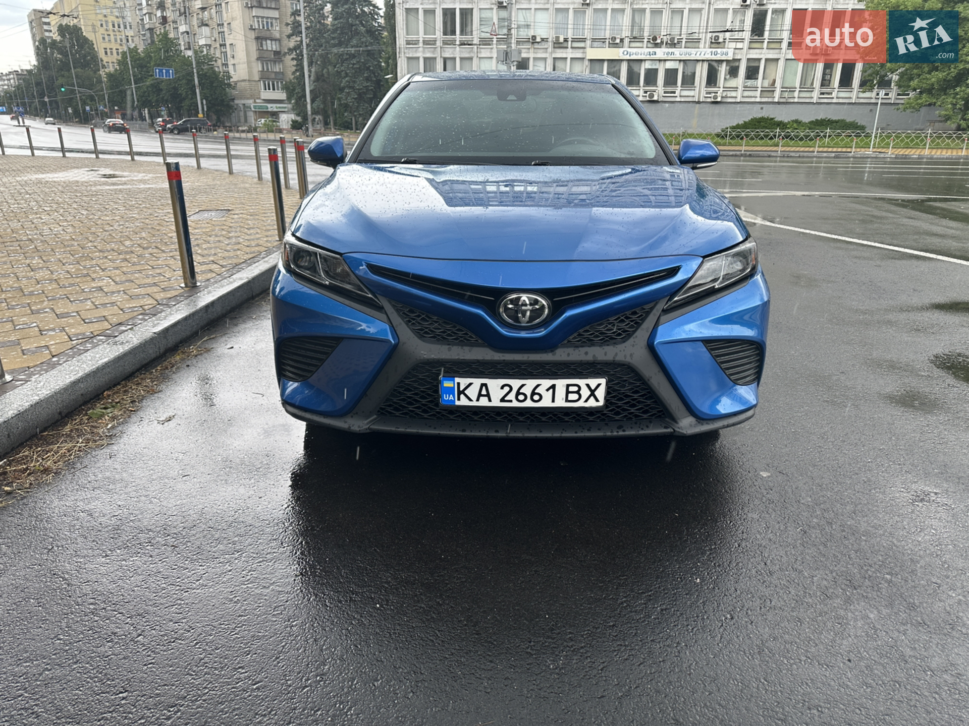 2020 Toyota Camry - мініатюра 2