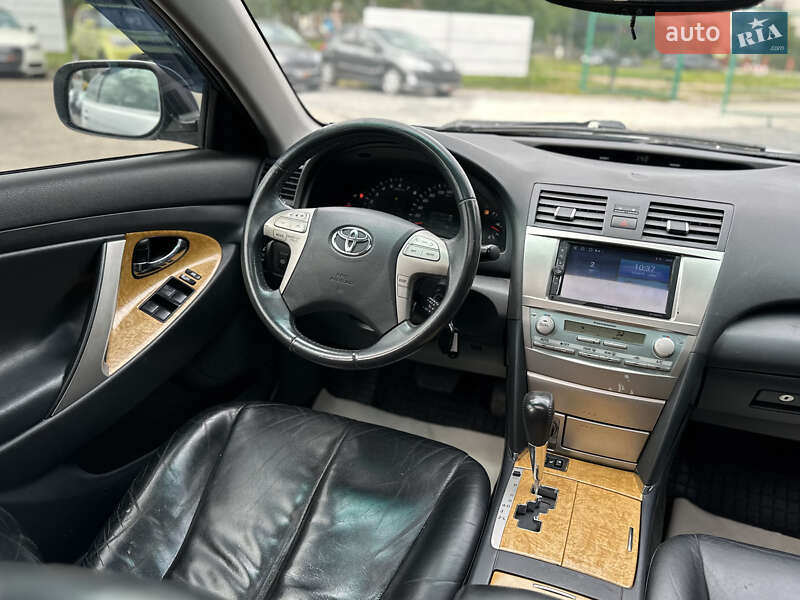 Седан Toyota Camry 2006 в Шептицькому