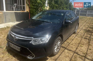Седан Toyota Camry 2015 в 