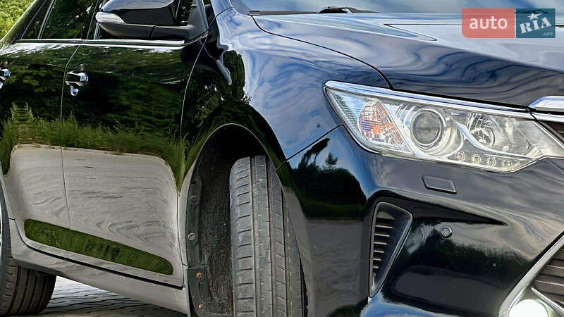 Седан Toyota Camry 2014 в Полтаве