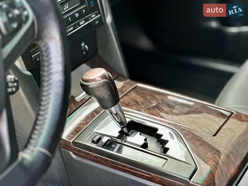 Седан Toyota Camry 2014 в Полтаве