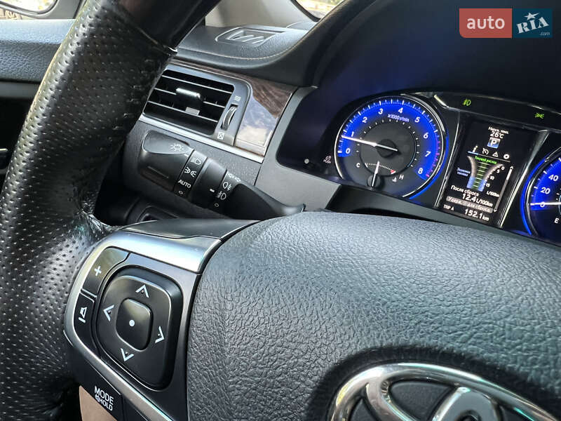 Седан Toyota Camry 2016 в Одесі