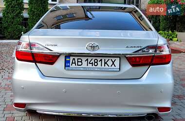 Седан Toyota Camry 2017 в 