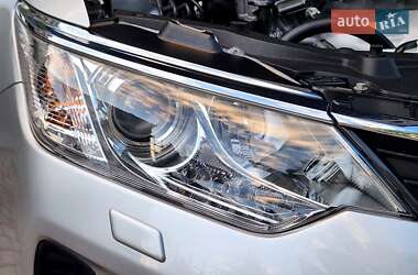 Седан Toyota Camry 2017 в 