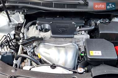 Седан Toyota Camry 2017 в 