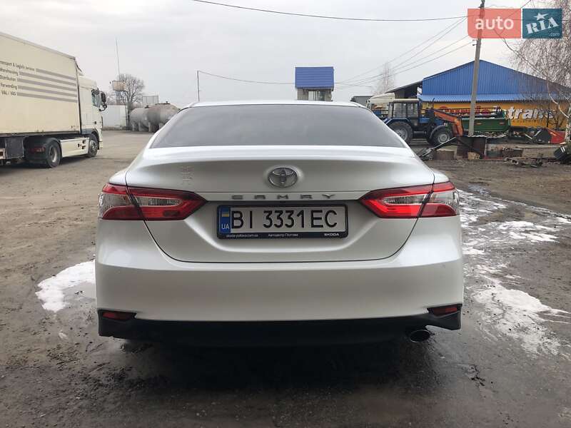 Седан Toyota Camry 2020 в Решетилівці