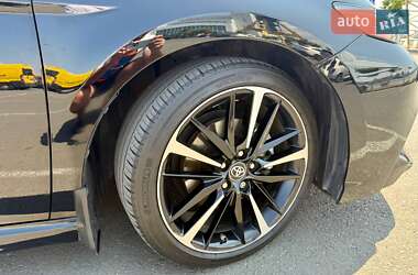 Седан Toyota Camry 2018 в 