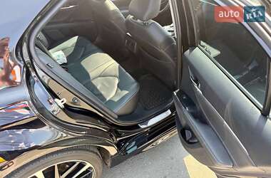 Седан Toyota Camry 2018 в 