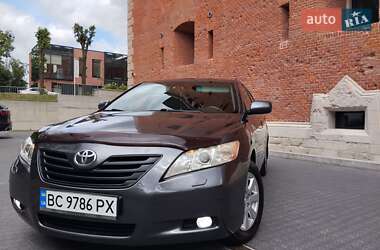 Седан Toyota Camry 2007 в Львові