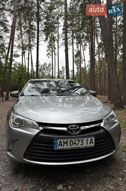 Седан Toyota Camry 2015 в Житомирі