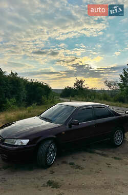 Седан Toyota Camry 1996 в Одессе