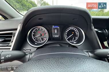 Седан Toyota Camry 2021 в Измаиле