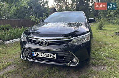 Седан Toyota Camry 2014 в Житомире