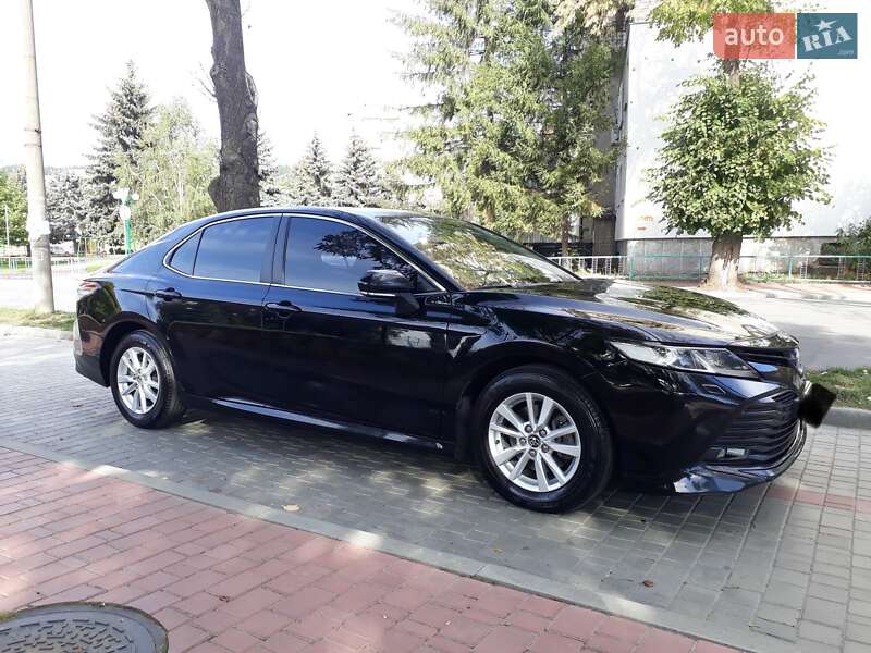 Toyota Camry 2018