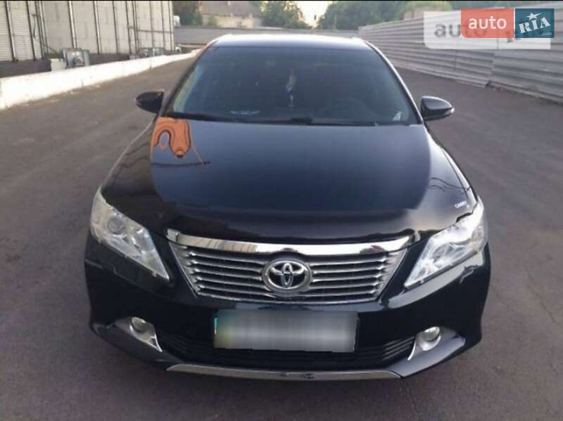 Седан Toyota Camry 2012 в 