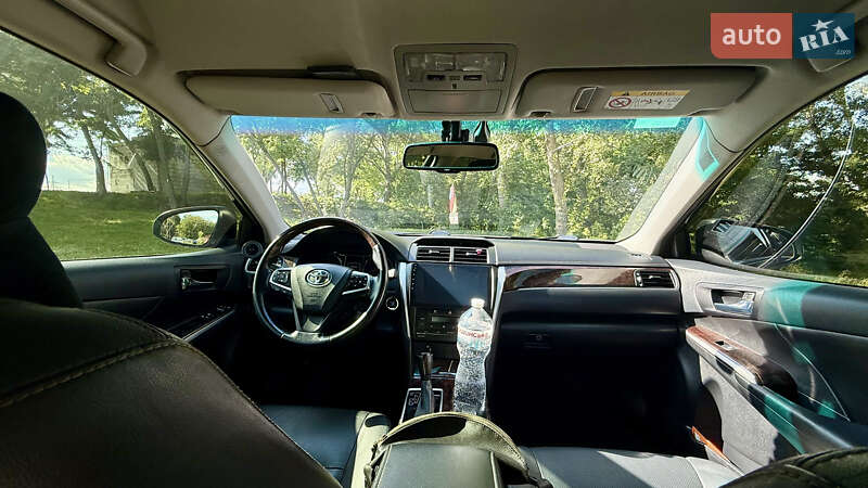 Седан Toyota Camry 2017 в Києві