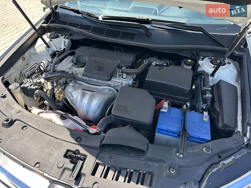 Седан Toyota Camry 2016 в Балті