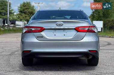 Седан Toyota Camry 2019 в 