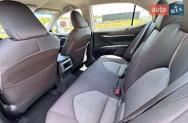 Седан Toyota Camry 2019 в 