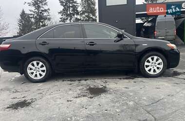 Седан Toyota Camry 2006 в Чернівцях