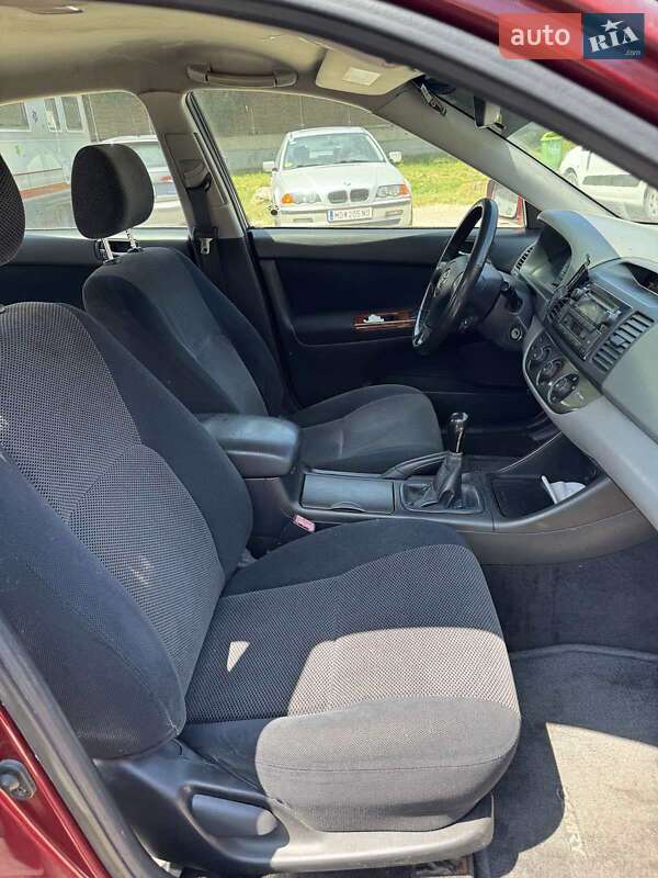 Седан Toyota Camry 2003 в Харкові
