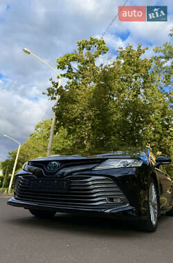 Седан Toyota Camry 2019 в Миколаєві