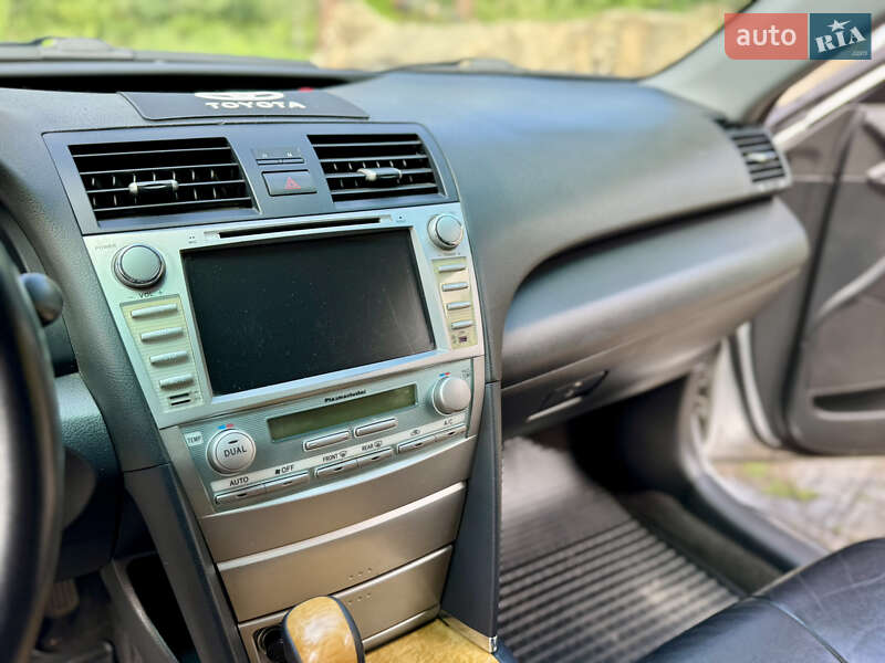 Седан Toyota Camry 2006 в Харькове