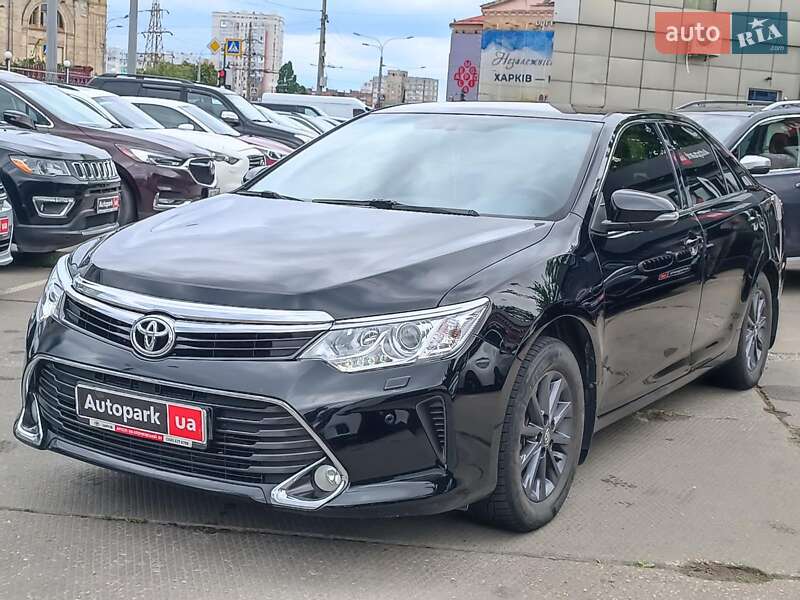 Toyota Camry 2017