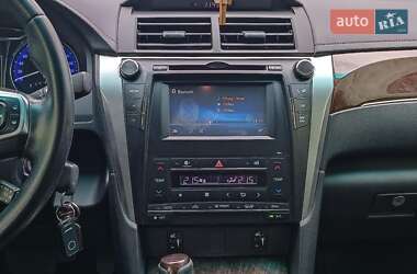 Седан Toyota Camry 2017 в 